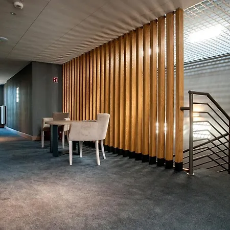 Elba ホテル オストロウェンカ