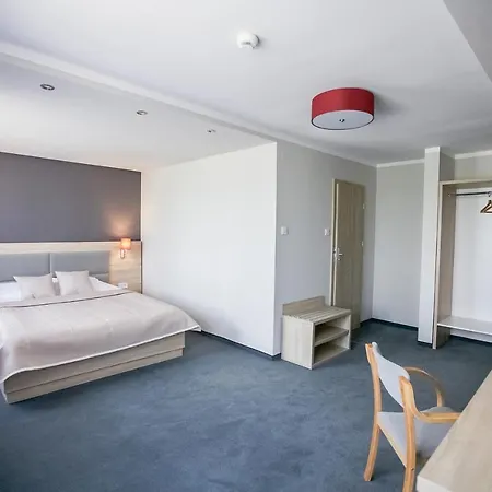 ホテル Elba オストロウェンカ