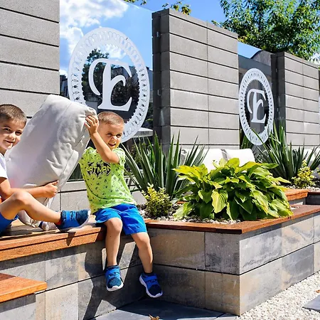 Elba オストロウェンカ