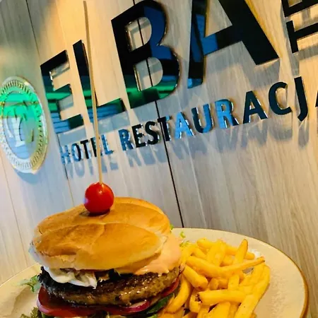 ホテル Elba 3*